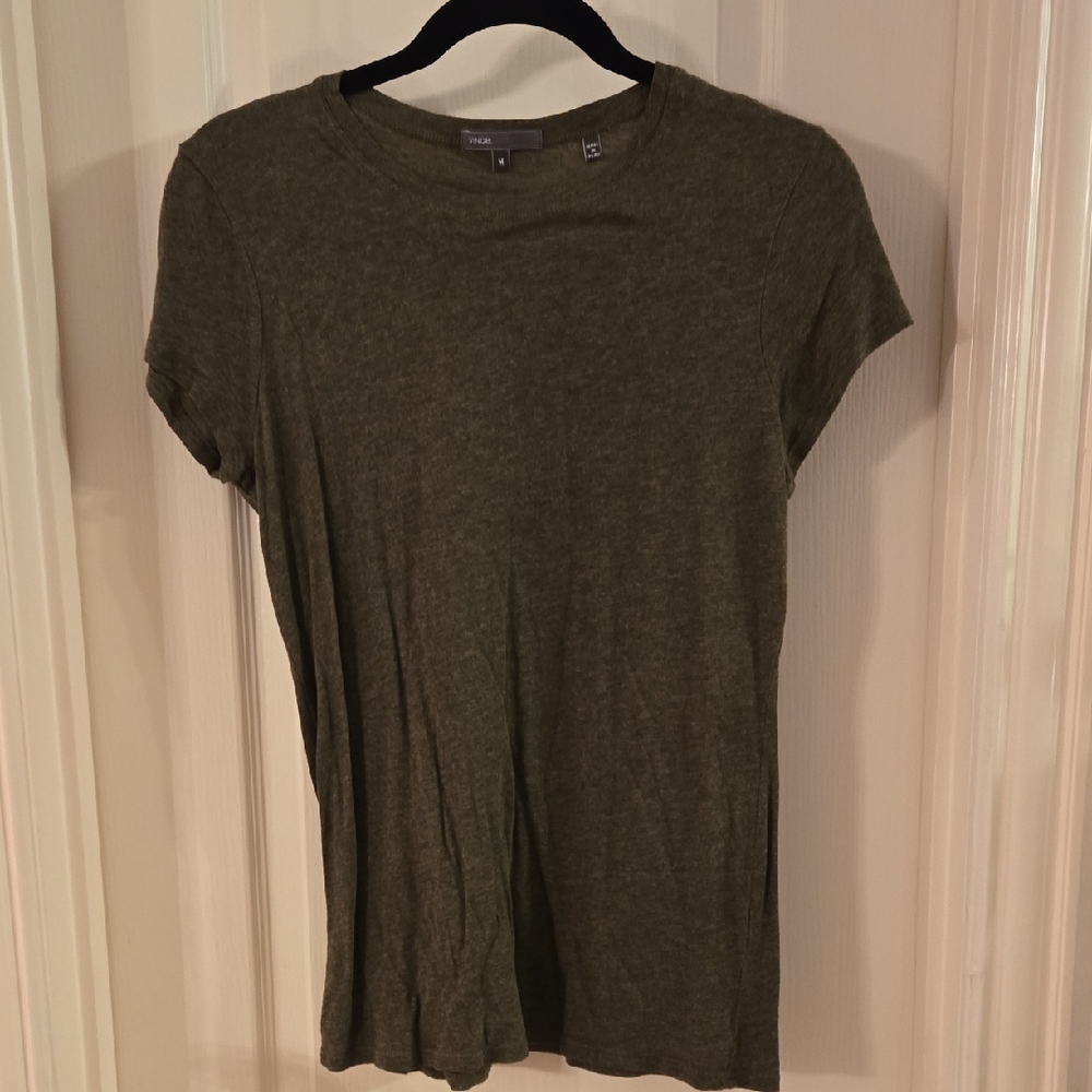 Vince Green Women's T-Shirt Size Medium